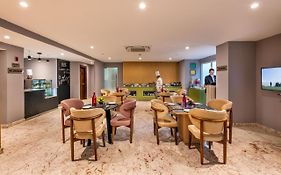 Comfort Inn Grand, Kaushambi